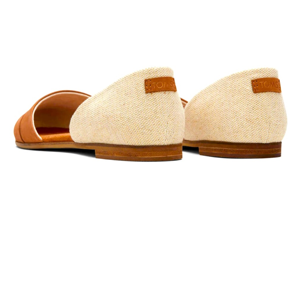 Toms Suede flats